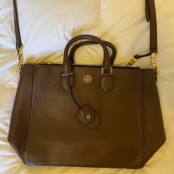 Tory Burch Handbags - Tory Burch Robinson